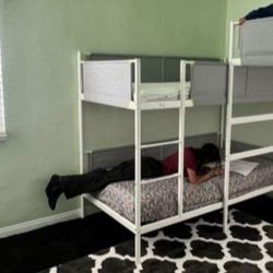 Bunk bed