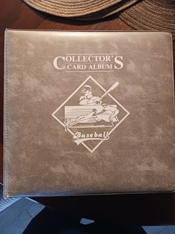 486 Sportscards in Binder - Basketball, Football, Baseball