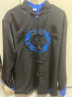 Rare Drangon clothes XL