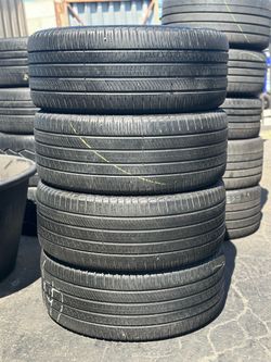 SET OF TIRE 285 45 22 PIRELLI 85% LIFE