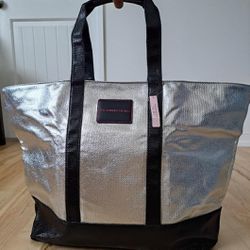 Victoria Secret Tote Bag / Purse with zipper