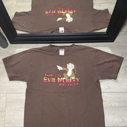 Y2K 2000s Family Guy “There’s An Evil Monkey In My Closet” Promotion Shirt