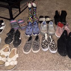 Girls shoes size 13c and 1y