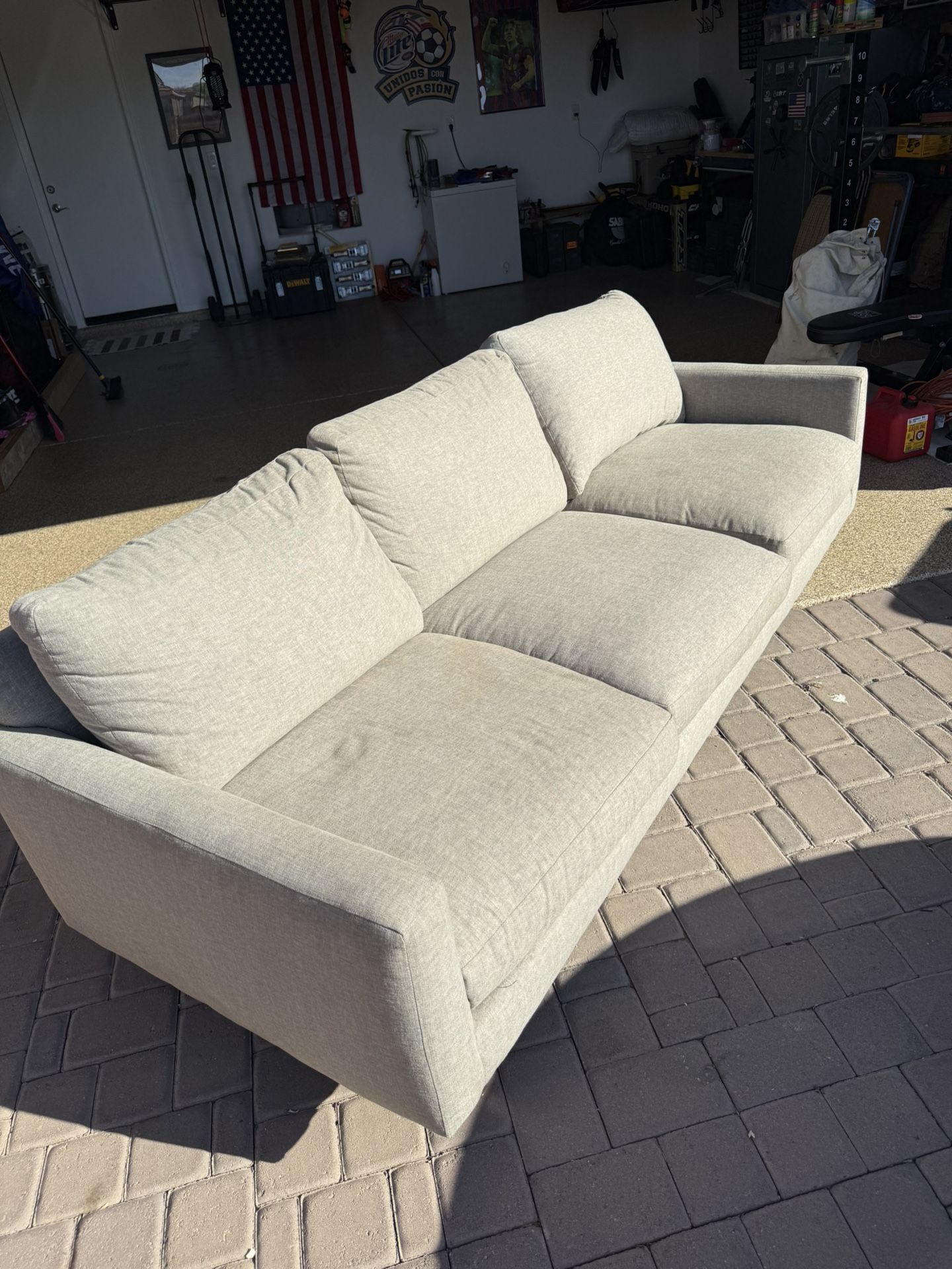 SOFA Robin Bruce (OSLO-003) Designer Couch/Sofa