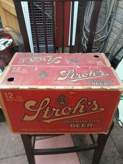 Old BEER box with all 24 empty bottles great shape