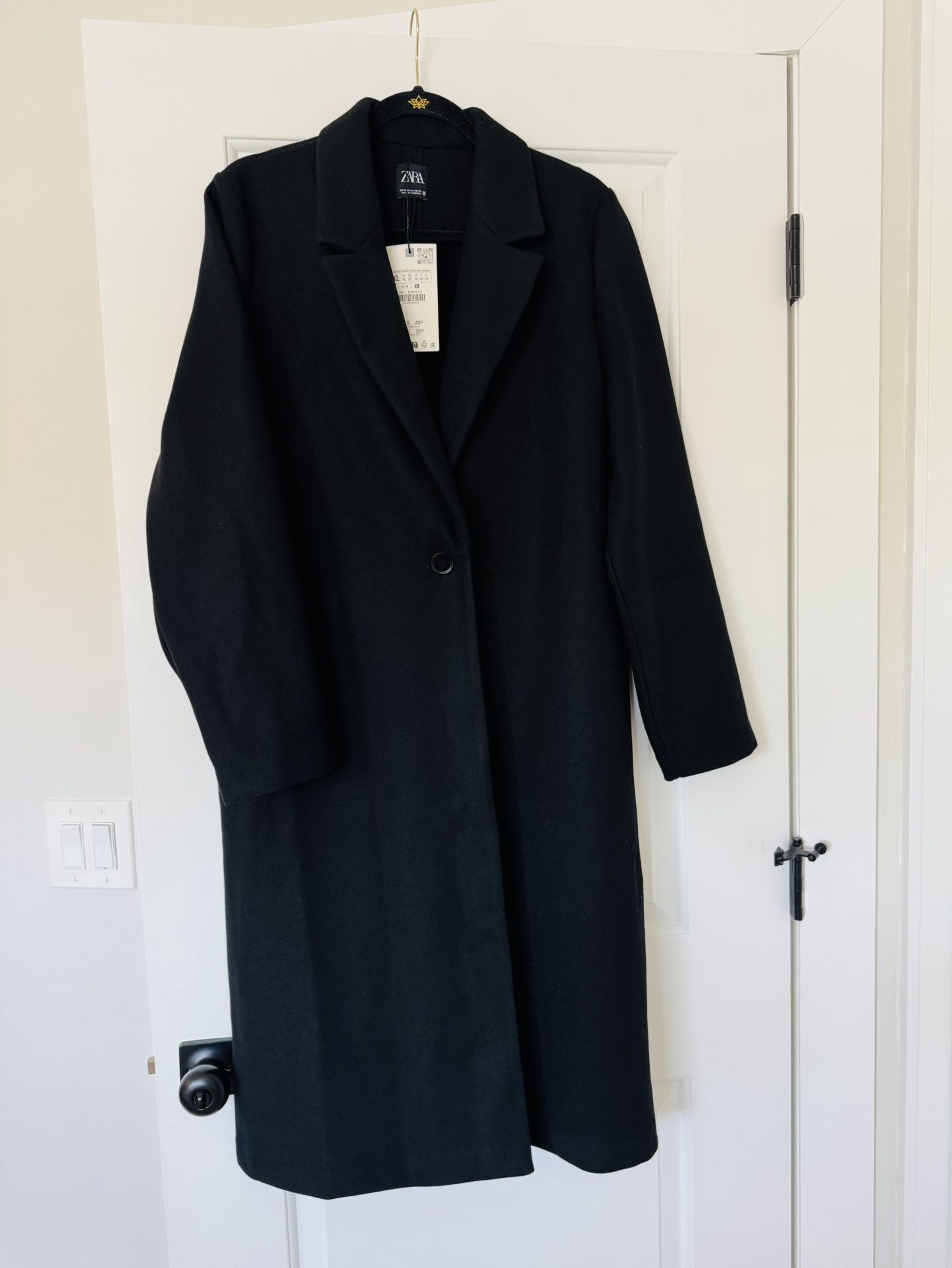 Zara Women’s Classic Straight Coat