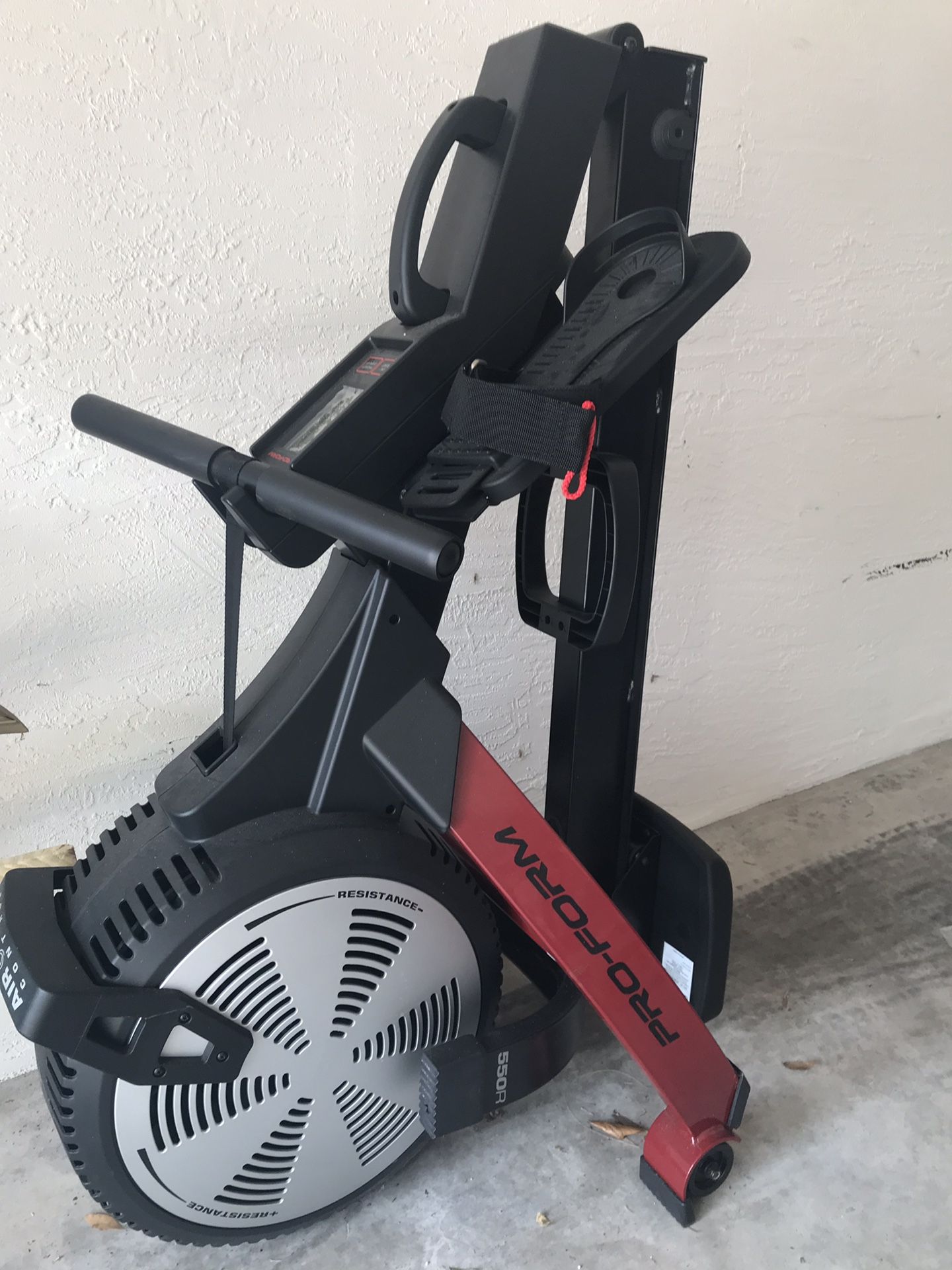 Proform rower 550r. Rowing machine for Sale in Fort Lauderdale, FL OfferUp