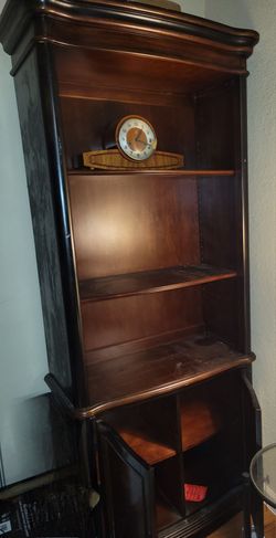 Bookshelf