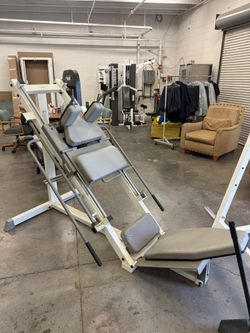 Leg Press And Hack Squat Machine