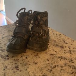 Baby 👶 Boots 🥾 