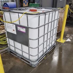 275 Gallon Totes Water Tanks $75Each 