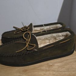 Minnetonka Men's moccasin slippers