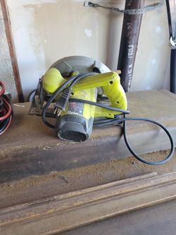 Ryobi Curculur Saw