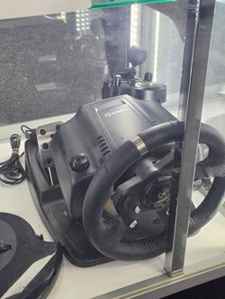 Logitech G29 Steering Wheel. (XBOX) ASK FOR RYAN.