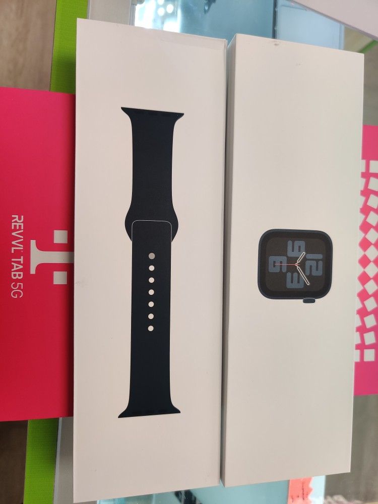 Apple Watch SE 2nd Gen 44mm Midnight - Brand New Sealed 