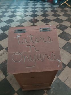 Taters and Onyns box