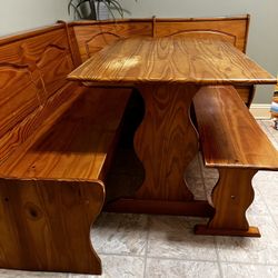 Corner Table