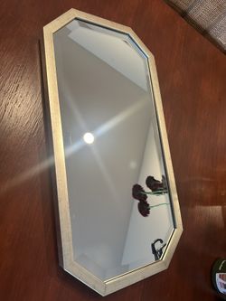 Octagon mirror 2’ x 1’