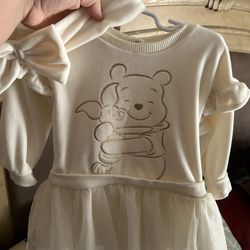 Pooh Outfit