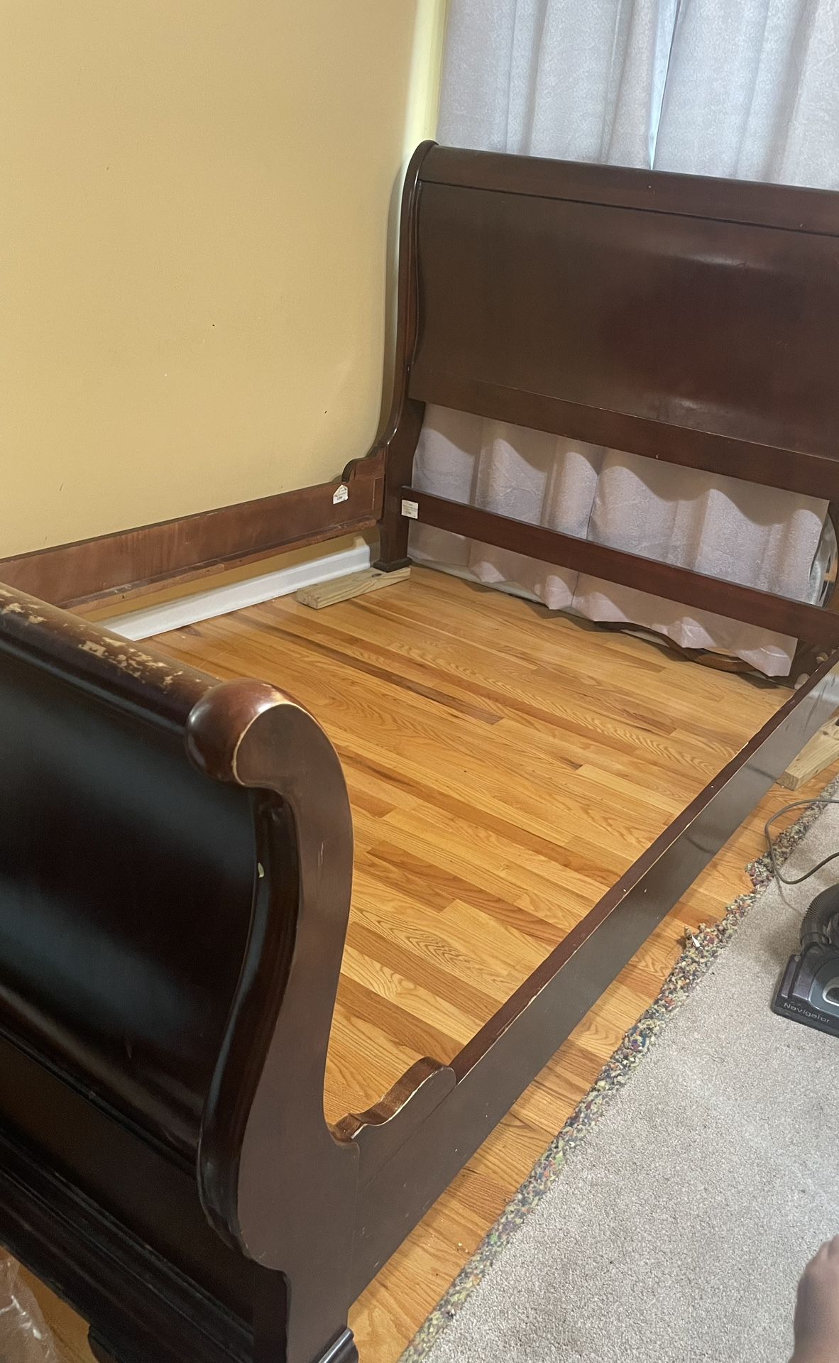 Queen Wood Bed Frame