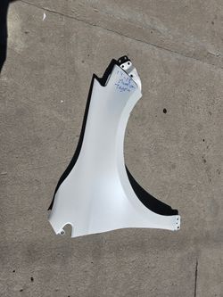 Toyota Avalon right fender Oem