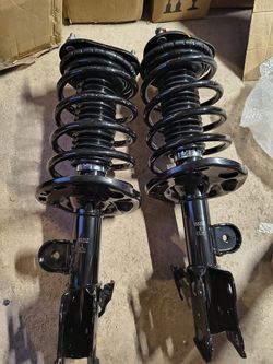 2010-2015 Toyota Prius Complete Front Struts - Pair (New)