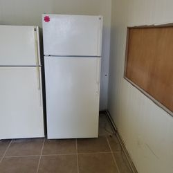 GE Refrigerator