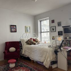 GREAT CONDITION QUEEN Mattress+ box spring + bed frame for sale !!!!! NEED GONE 8/23