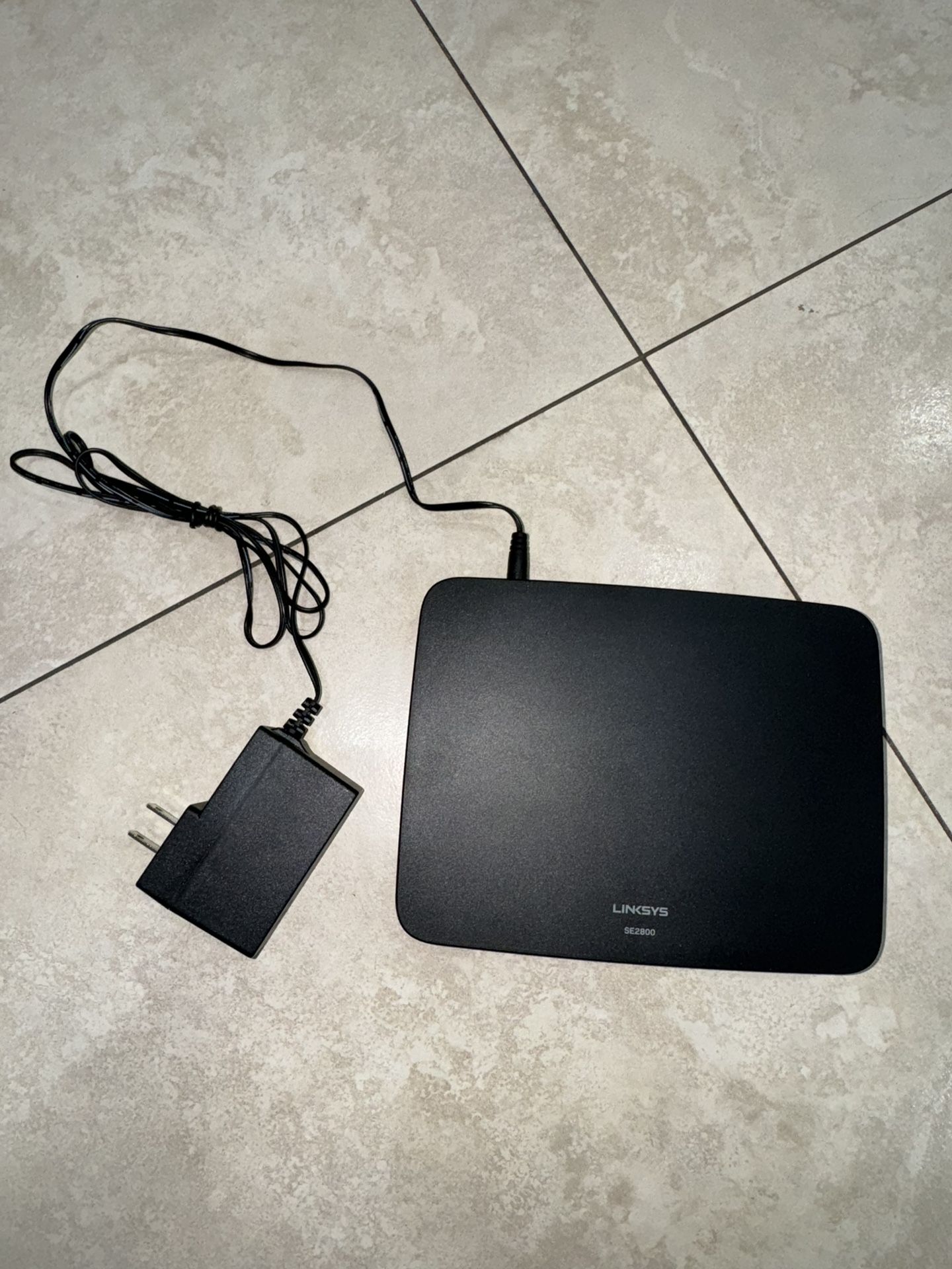 Linksys SE2800 8 Port