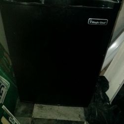 Magic Chef Mini Fridge