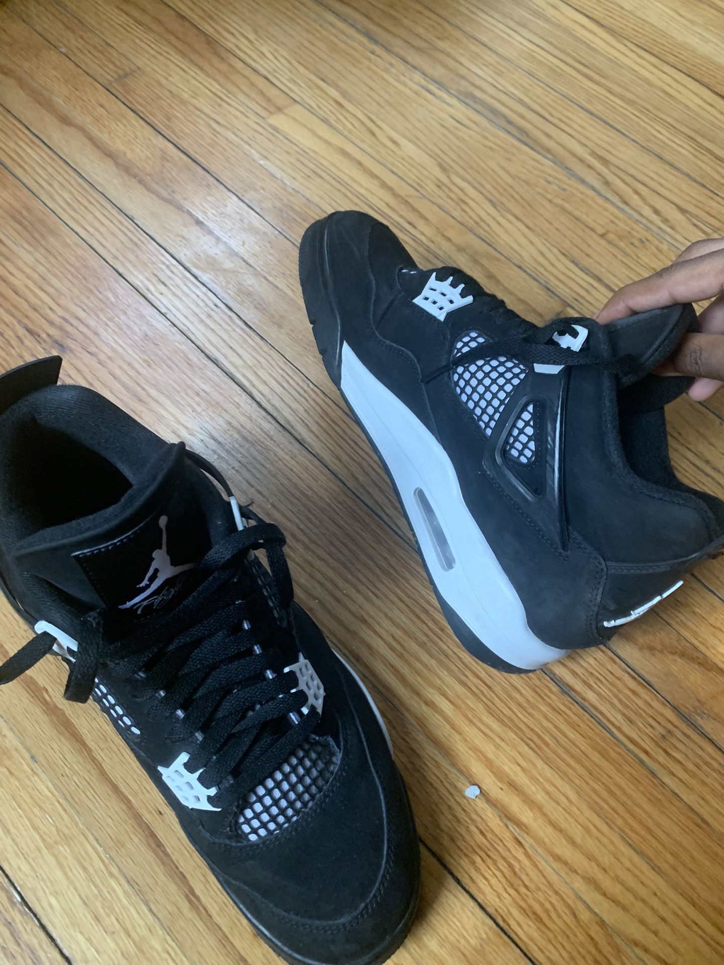 Jordan 4s Come With Box And Every