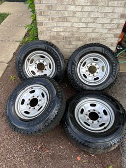 17” Ford F250/F350 wheels and tires