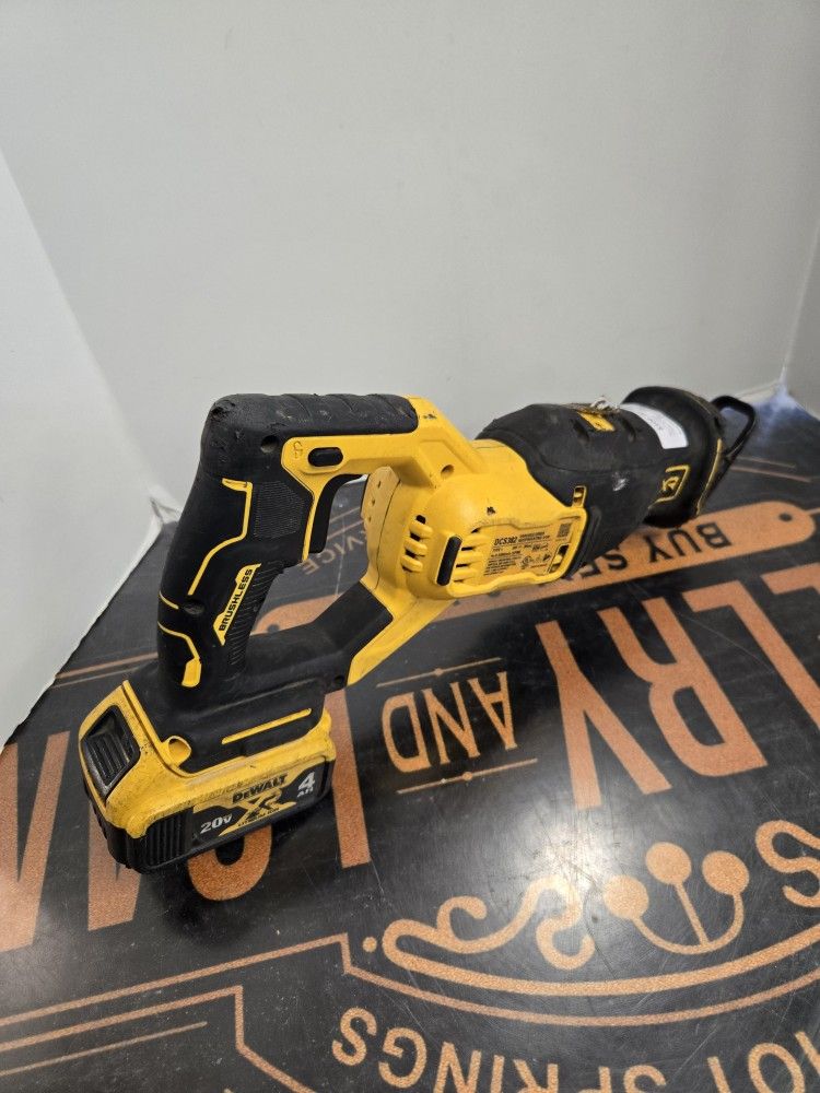 Dewalt XR Reciprocating Saw With Battery 