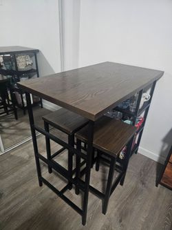 Table and 2 stools