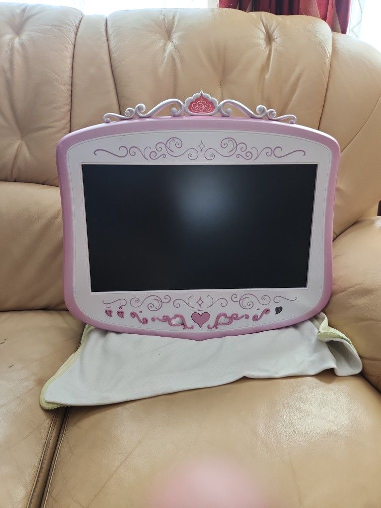 disney 19" LCD TV