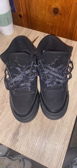 Black cat 3s