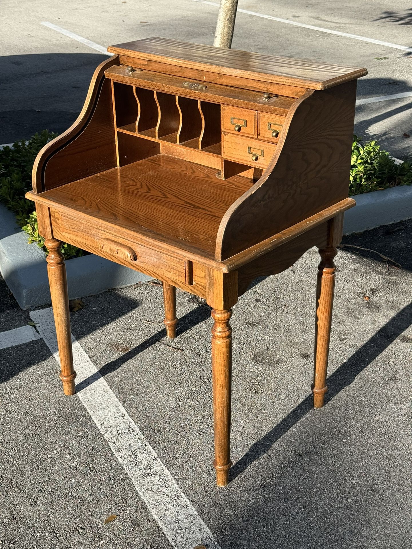 Small Roll Top Desk