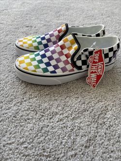 Vans Women’s Size 6.5 Asher Rainbow Color