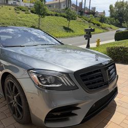 2020 Mercedes Benz S560 (excellent condition)