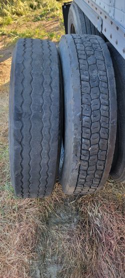 Semi Tire 11R24.5