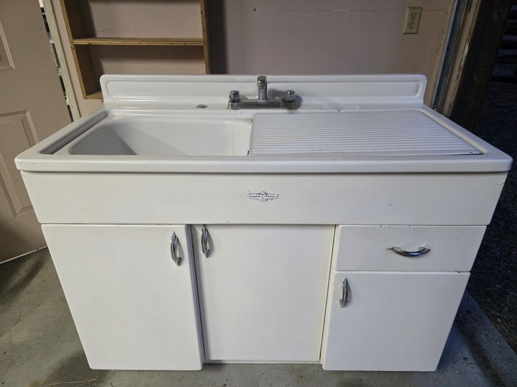 Youngstown Kitchen - VINTAGE Metal kitchenette - Match Cabinet