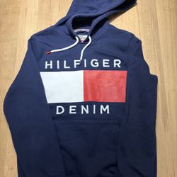 Navy blue Tommy Hilfiger Hoodie (M) Brand New