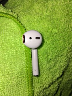 Air pods, second generation right Ear