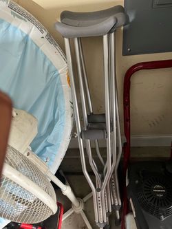 Crutches 🩼
