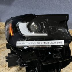 2024 Mazda CX9 Right head Light OEM 