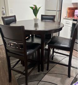 Mesa  Con 4 Sillas - Entrega de Mismo Día