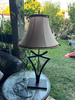 Table lamp