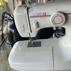 Simplicity Sewing Machine 