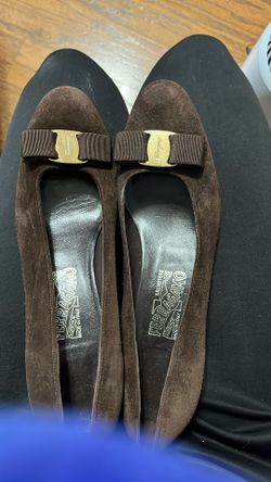 Vintage Ferragamo Size 9 Us