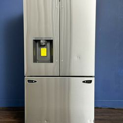 LG 31 cu. ft. Standard Depth MAX French Door Refrigerator with Dual Ice Maker - $50 down